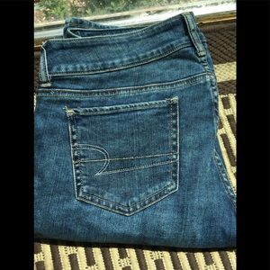🔴American Eagle Straight Jeans🔴